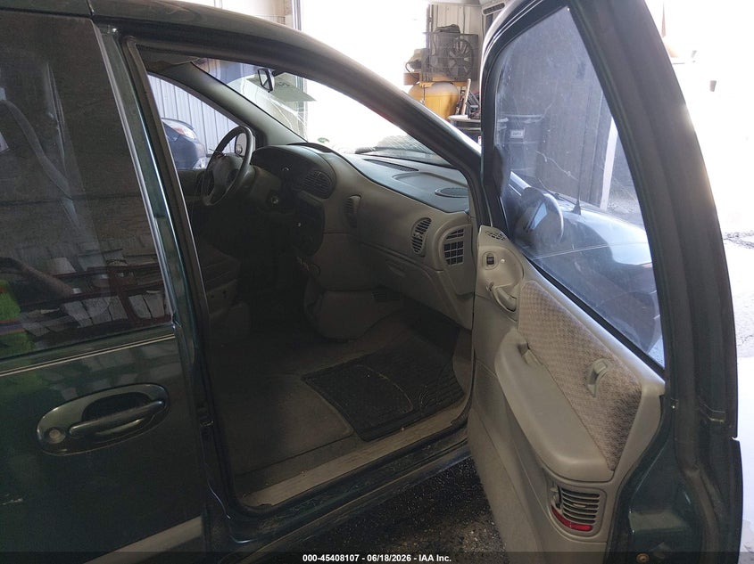 1999 PLYMOUTH VOYAGER auction photo 5