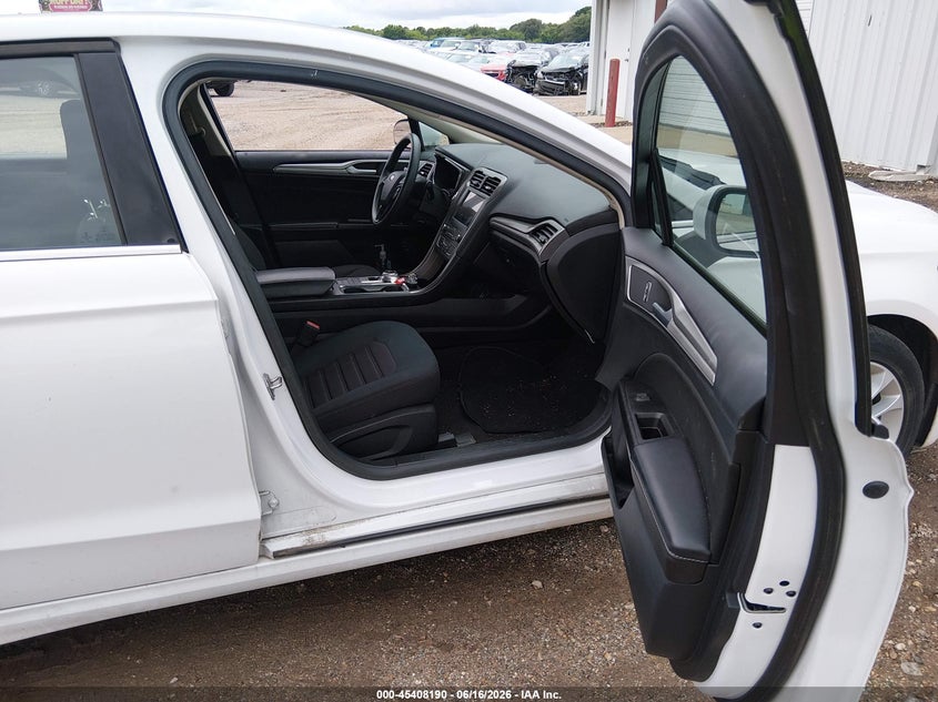 2020 FORD FUSION auction photo 5