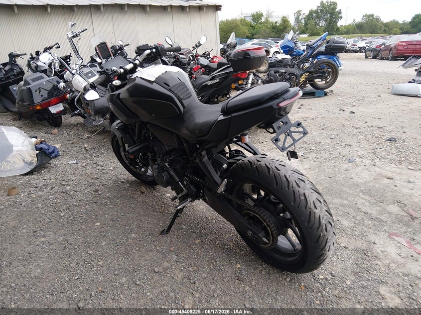 2025 YAMAHA MTN690 auction photo 3