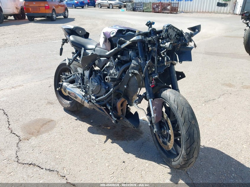 2022 Yamaha Yzfr7