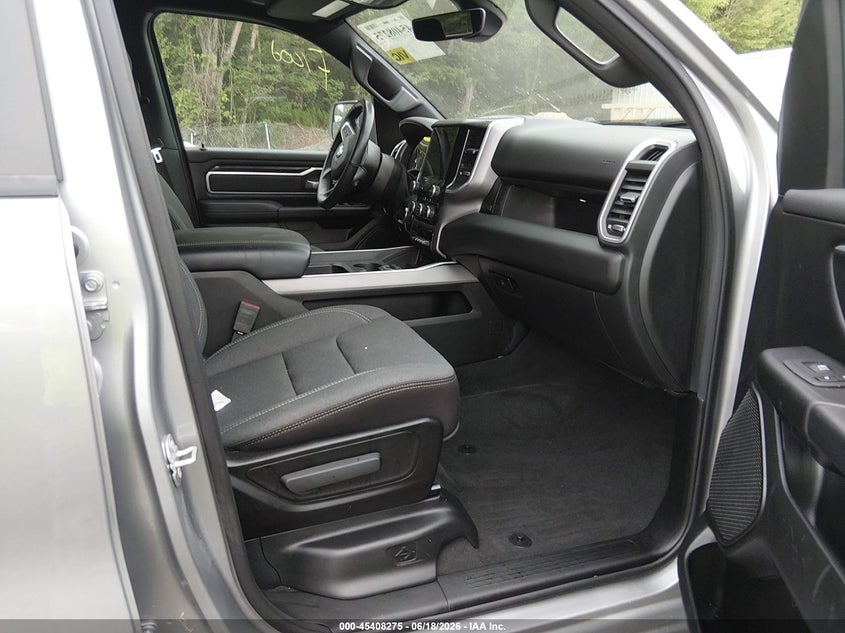 2022 RAM 1500 auction photo 5