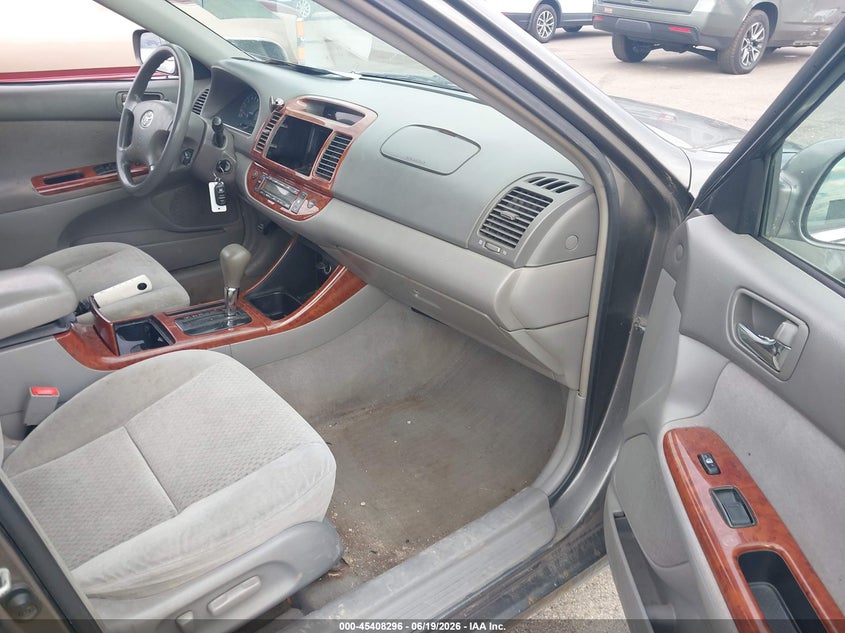 2002 TOYOTA CAMRY auction photo 5