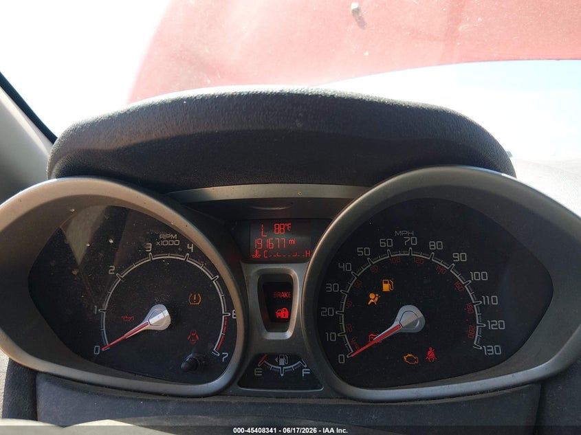 2013 FORD FIESTA auction photo 6