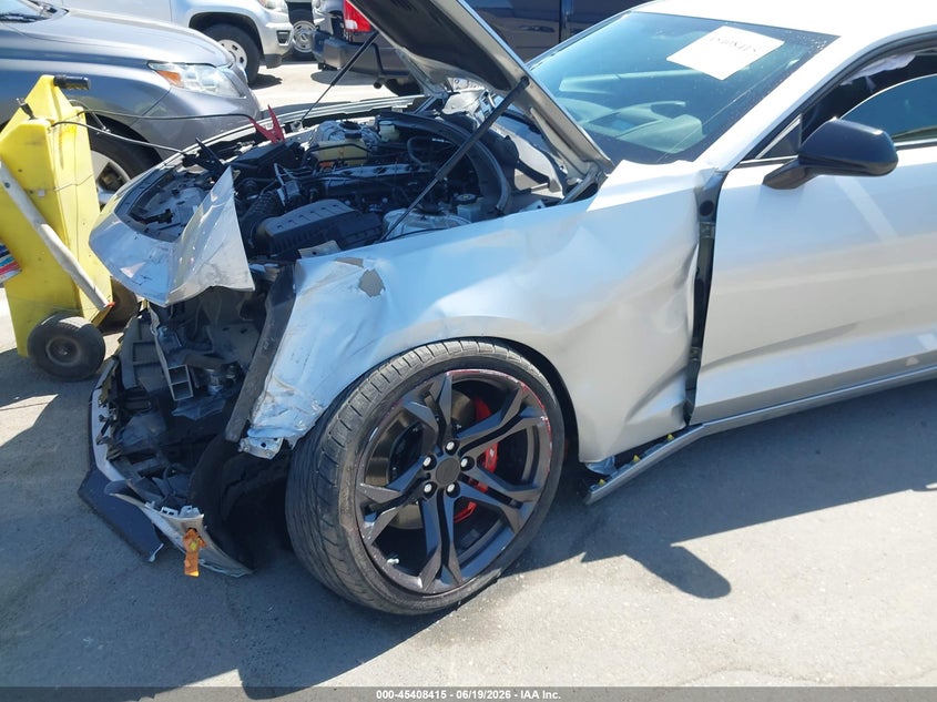 2019 CHEVROLET CAMARO auction photo 6