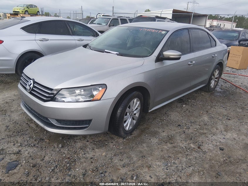 2013 Volkswagen Passat S 1VWAH7A31DC071711 photo 1