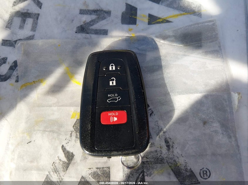 VIN 2T3P1RFV4SW625292 2025 TOYOTA RAV4 XLE