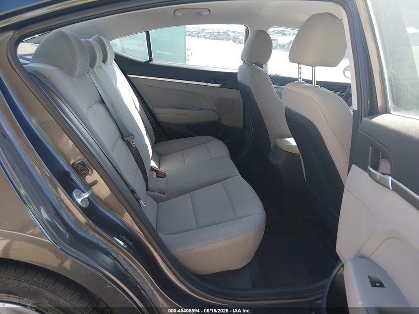 2020 HYUNDAI ELANTRA auction photo 8