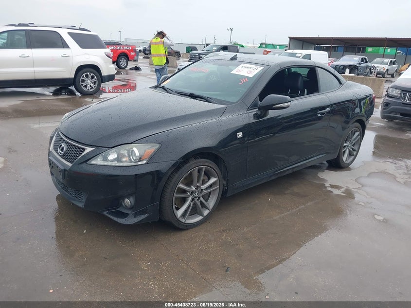 Vin: jthfe2c28e2510367, lot: 45906745, lexus is 350c 20142