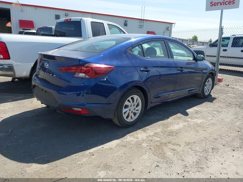 2020 HYUNDAI ELANTRA auction photo 4