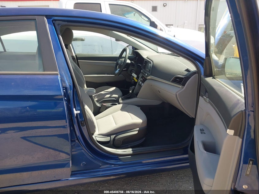 2020 HYUNDAI ELANTRA auction photo 5