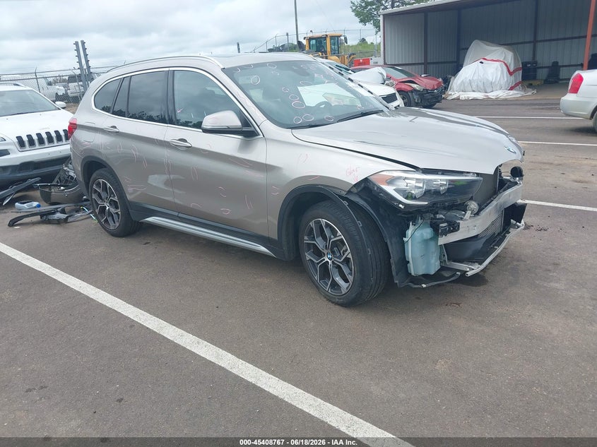 Vin: wbxjg9c03n5v05379, lot: 45906789, bmw x1 xdrive28i 2022 img_1