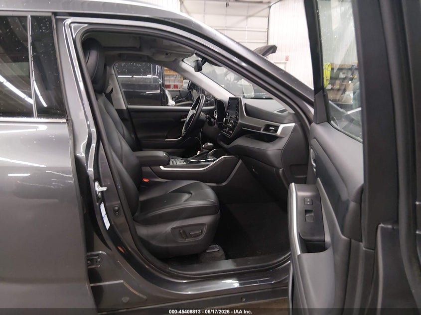 2021 TOYOTA HIGHLANDER auction photo 5