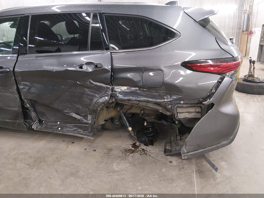 2021 TOYOTA HIGHLANDER auction photo 6