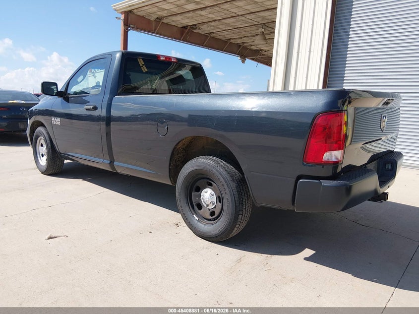 2018 Ram 1500 Tradesman 4X2 8' Box VIN: 3C6JR6DGXJG318152 Lot: 45408881
