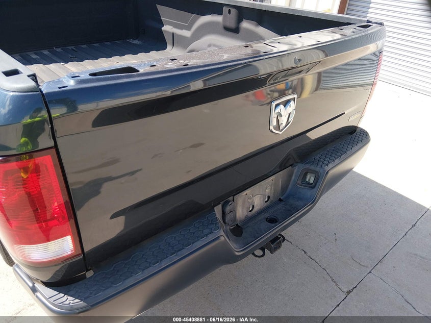 2018 Ram 1500 Tradesman 4X2 8' Box VIN: 3C6JR6DGXJG318152 Lot: 45408881