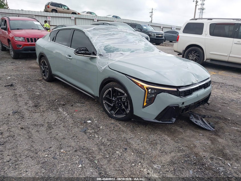 2025 KIA K4 auction photo 1