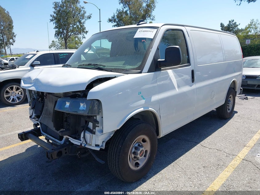 2025 GMC SAVANA CARGO auction photo 2