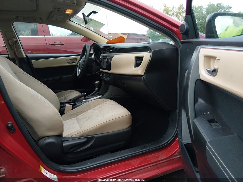 2015 TOYOTA COROLLA auction photo 5
