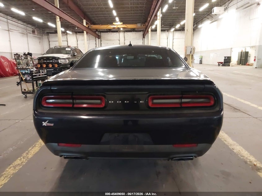 DODGE CHALLENGER - zdjęcie 17