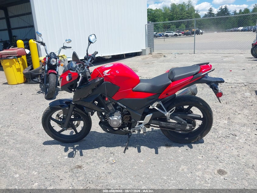 2015 Honda Cb300 F VIN: MLHNC5215F5101740 Lot: 45409055
