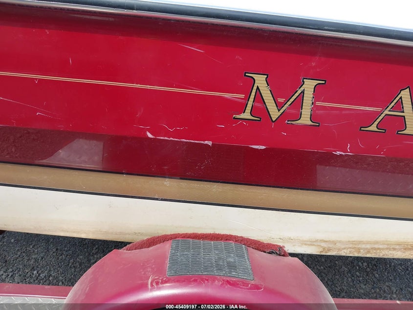 1992 MAXUM 18' BOAT auction photo 6
