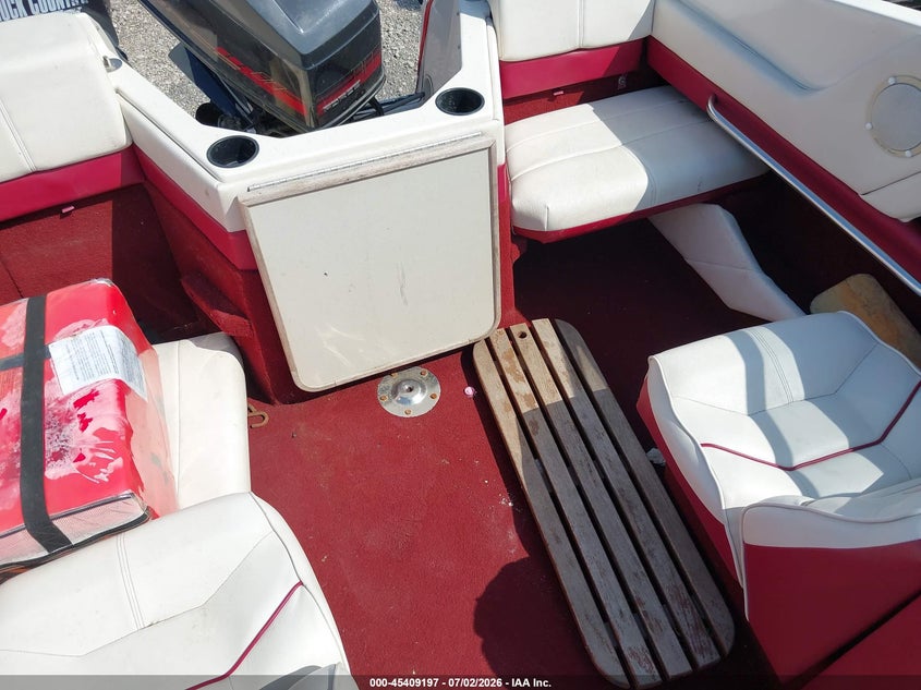 1992 MAXUM 18' BOAT auction photo 8