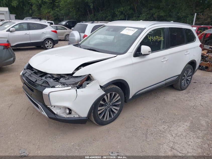 2020 MITSUBISHI OUTLANDER auction photo 2
