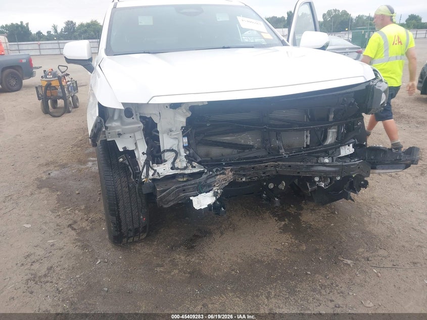 2024 CADILLAC ESCALADE auction photo 6