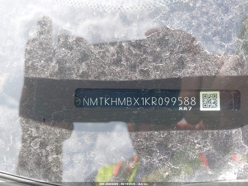 2019 Toyota C-Hr Xle VIN: NMTKHMBX1KR099588 Lot: 45409288