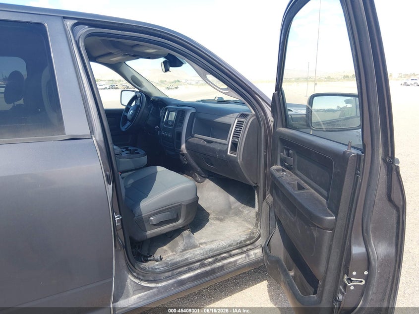 2016 RAM 1500 auction photo 5
