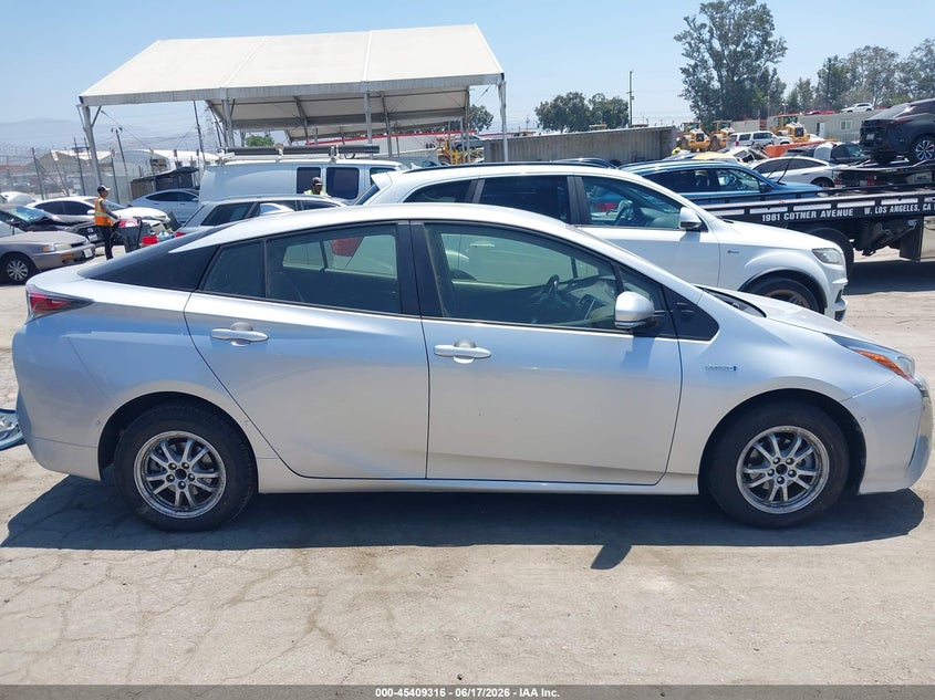 TOYOTA PRIUS - zdjęcie 14