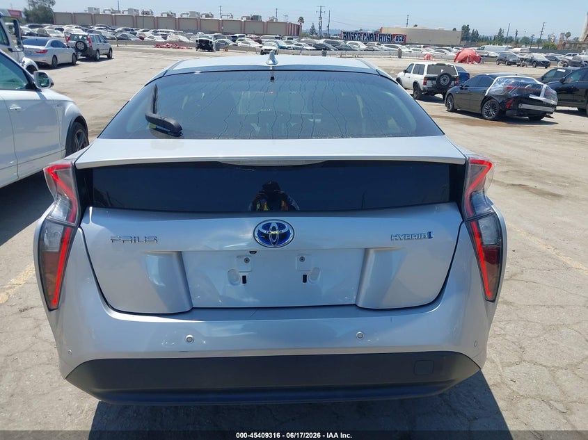 TOYOTA PRIUS - zdjęcie 17