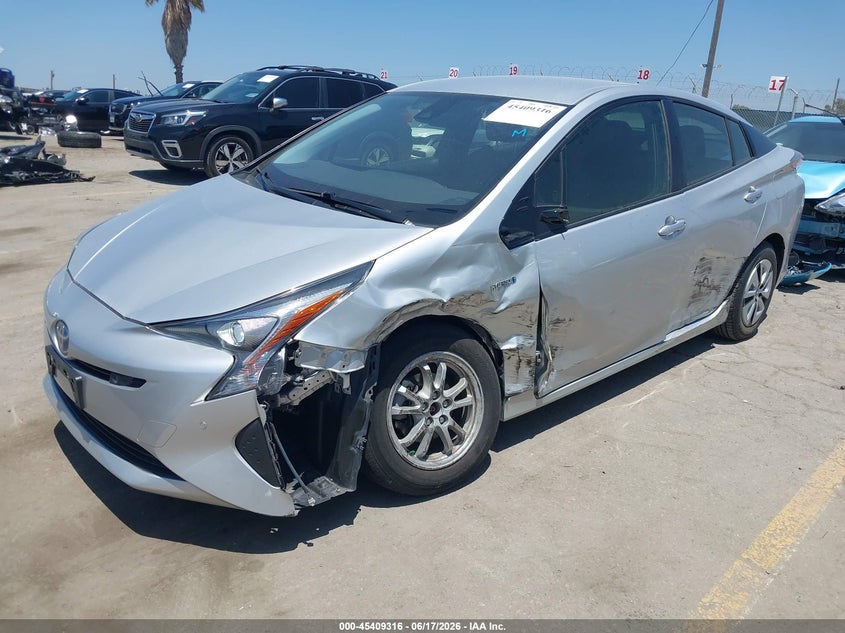 TOYOTA PRIUS - zdjęcie 2