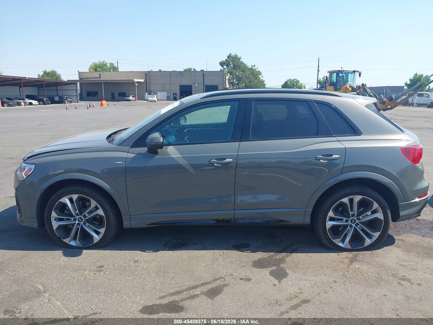 2021 Audi Q3 Premium Plus 45 Tfsi S Line Quattro Tiptronic VIN: WA1EECF3XM1011026 Lot: 45409375