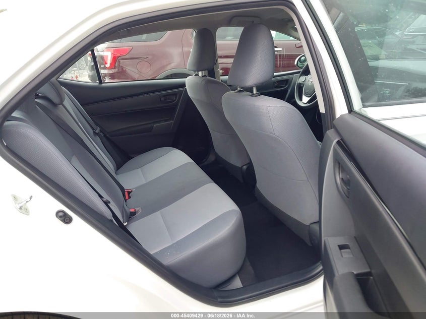 2017 TOYOTA COROLLA auction photo 8