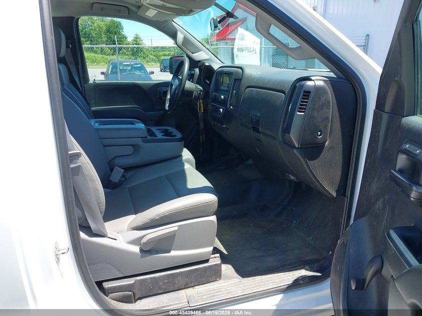 2015 CHEVROLET SILVERADO 2500HD BUILT AFTER AUG 14 auction photo 5