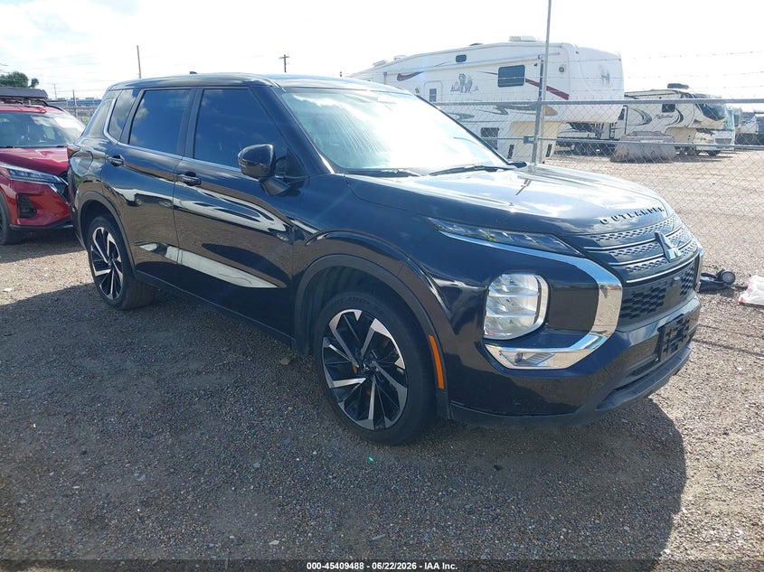 2022 MITSUBISHI OUTLANDER  (VIN: JA4J3UA81NZ088982)