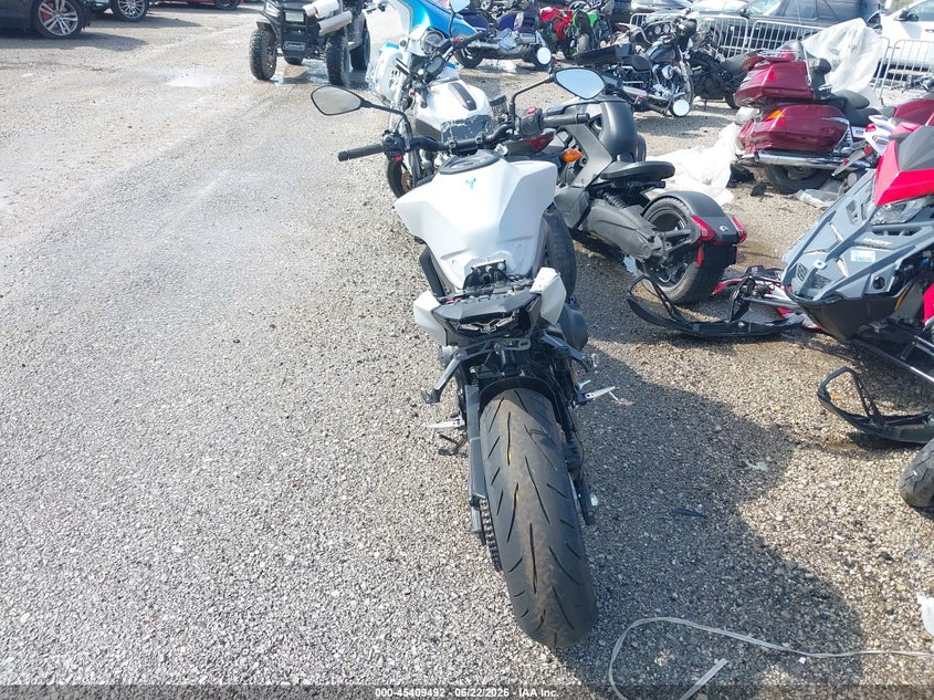 2025 Yamaha Mt09 C VIN: JYARN94Y9SA000780 Lot: 45409492