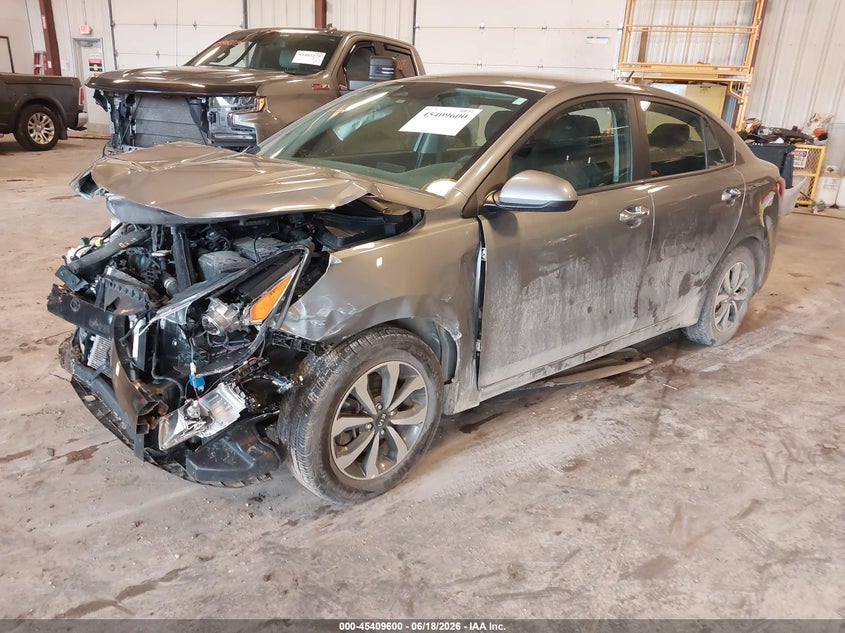2021 KIA RIO auction photo 2