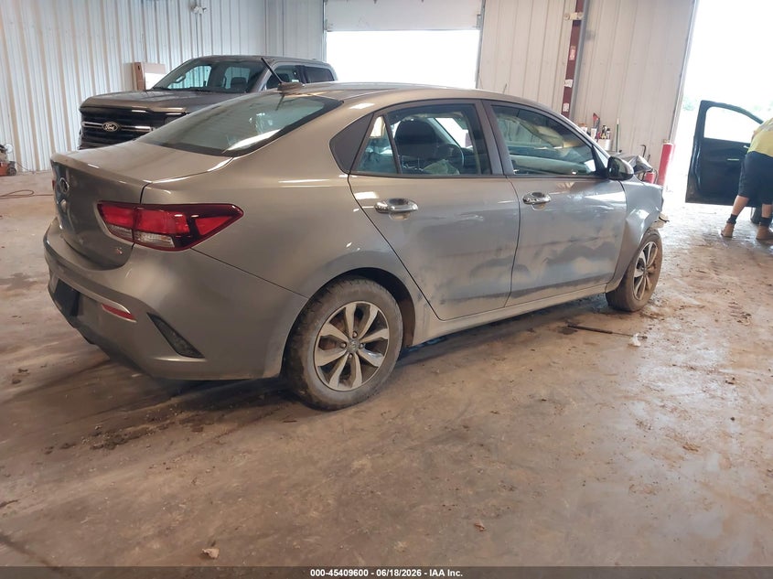2021 KIA RIO auction photo 4