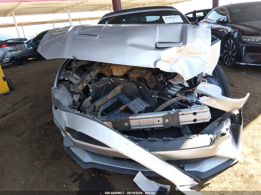 2019 FORD MUSTANG auction photo 6