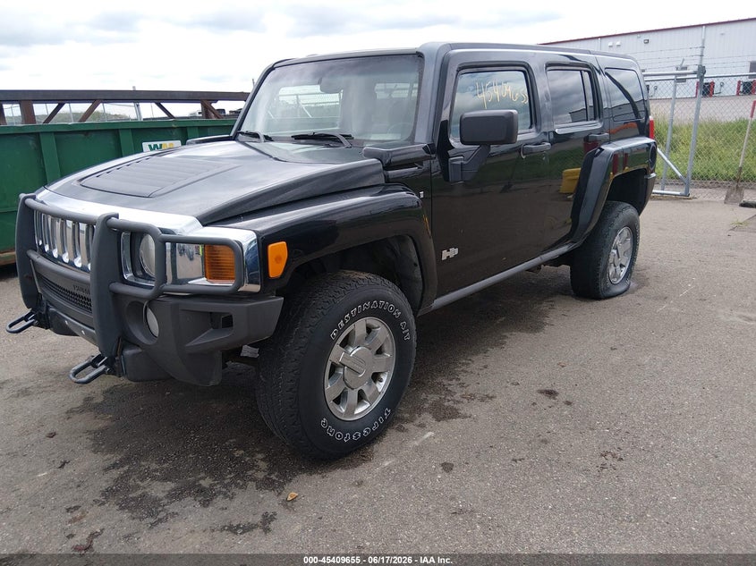 2006 HUMMER H3 SUV auction photo 2