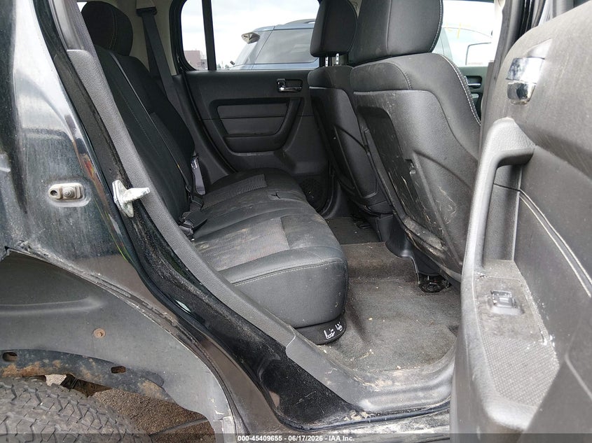 2006 HUMMER H3 SUV auction photo 8