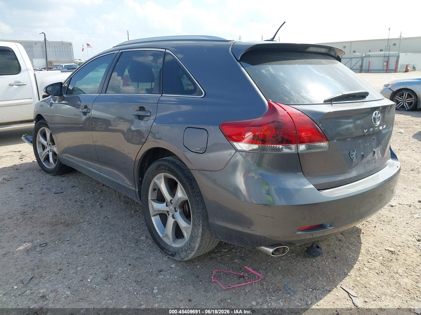 2013 TOYOTA VENZA auction photo 3