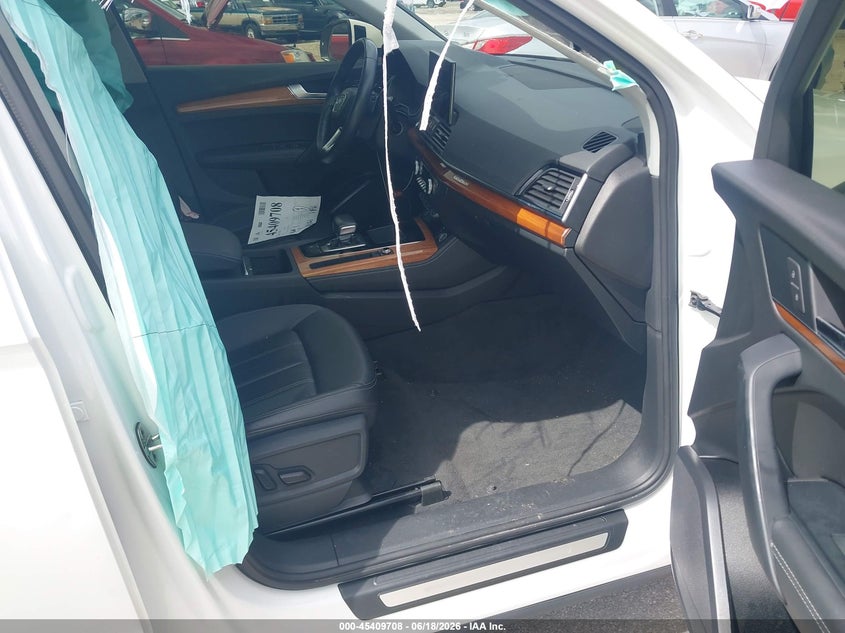 AUDI Q5 2021 VIN WA1BAAFY8M2018789