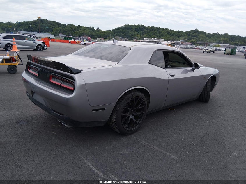 Vin: 2c3cdzfj1jh241122, lot: 45907744, dodge challenger r/t scat pack 20184