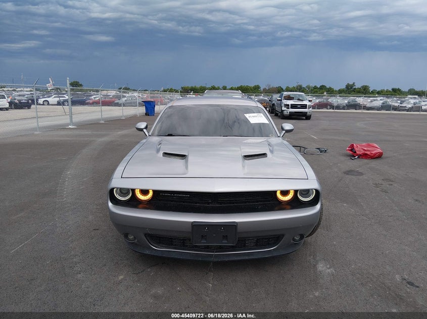 DODGE CHALLENGER - zdjęcie 13
