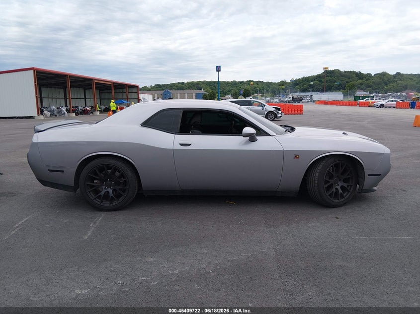 DODGE CHALLENGER - zdjęcie 14