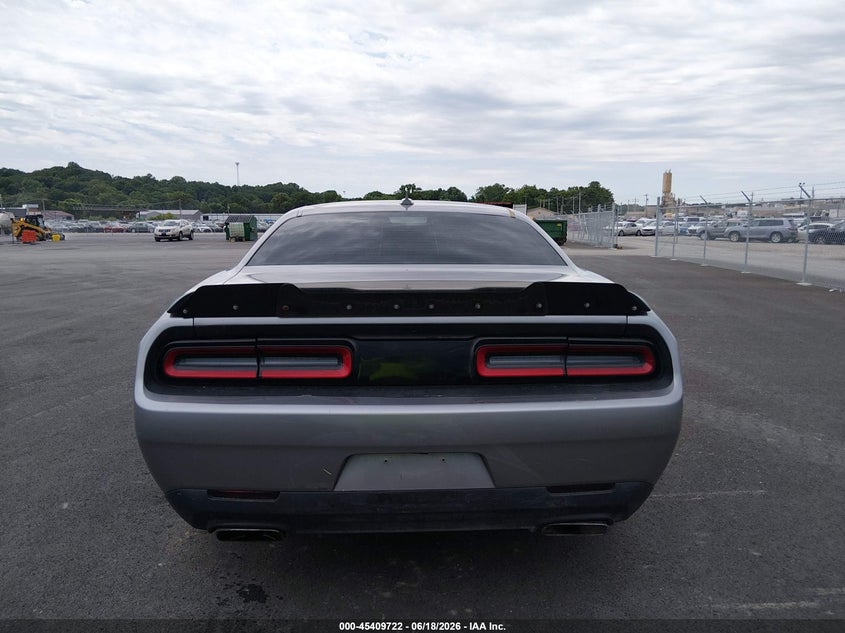 DODGE CHALLENGER - zdjęcie 17