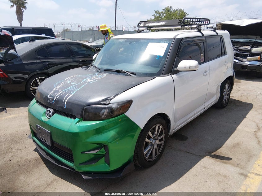 2014 Scion Xb JTLZE4FE3EJ065210 photo 1